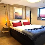 Im Chaletstil Kornspeicher 70 Qm Wellness Fitness Sauna Bergroedelhof Feilitzsch