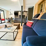 Апартаменты Im Chaletstil Kornspeicher 70 Qm Wellness Fitness Sauna Bergroedelhof Feilitzsch