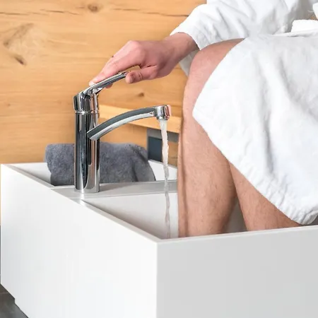Apartamento Im Chaletstil Kornspeicher 70 Qm Wellness Fitness Sauna Bergroedelhof *