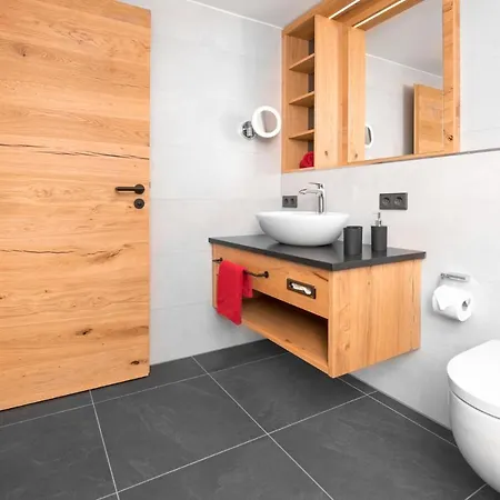 Apartment Chalet-ferienwohnung Kornspeicher, 70 Qm, Wellness/fitness/sauna - Bergroedelhof Feilitzsch