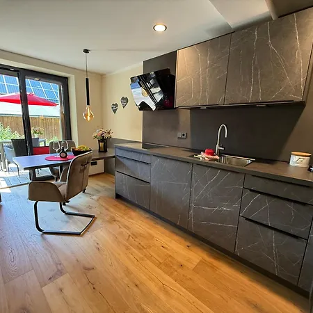 Im Chaletstil Kornspeicher 70 Qm Wellness Fitness Sauna Bergroedelhof Apartman